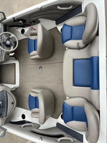 Slide: The Image of Ranger 180 Vs Reata 2008 - 14