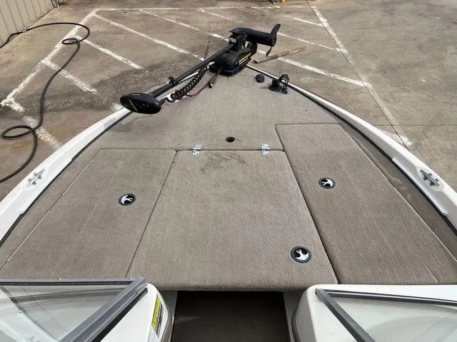 Slide: The Image of Ranger 180 Vs Reata 2008 - 17