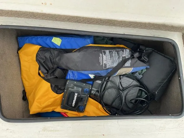 Slide: The Image of Ranger 180 Vs Reata 2008 - 19