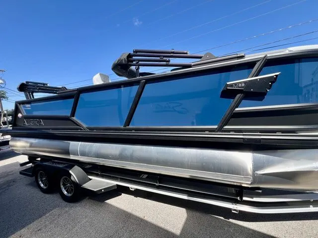 Slide: The Image of Alera M 23L 2026 - 3