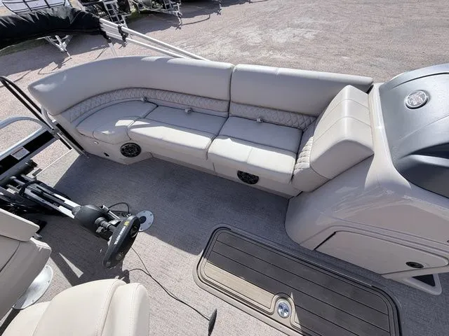 Slide: The Image of Ranger RP223FC 2023 - 15