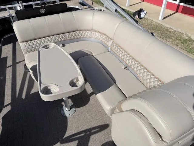 Slide: The Image of Ranger RP223FC 2023 - 19