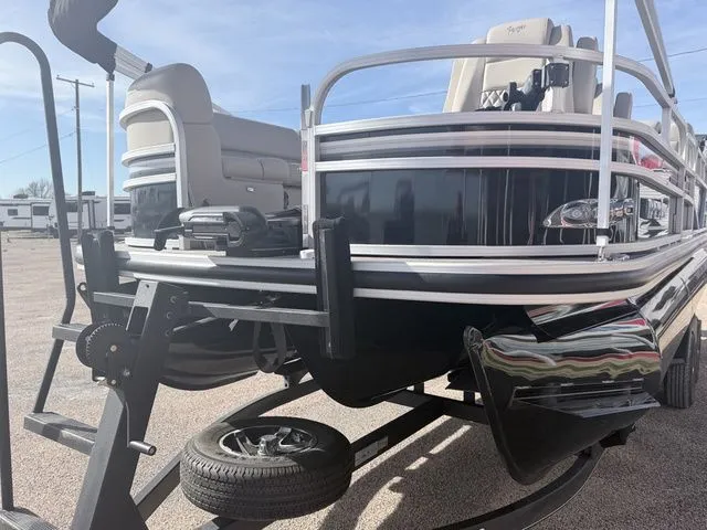 Slide: The Image of Ranger RP223FC 2023 - 3