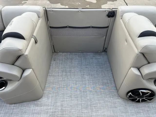 Slide: The Image of Silver Wave SW5 2410L 2021 - 21