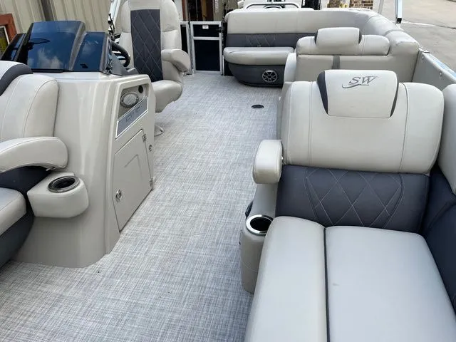 Slide: The Image of Silver Wave SW5 2410L 2021 - 23