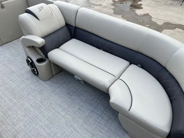 Slide: The Image of Silver Wave SW5 2410L 2021 - 24