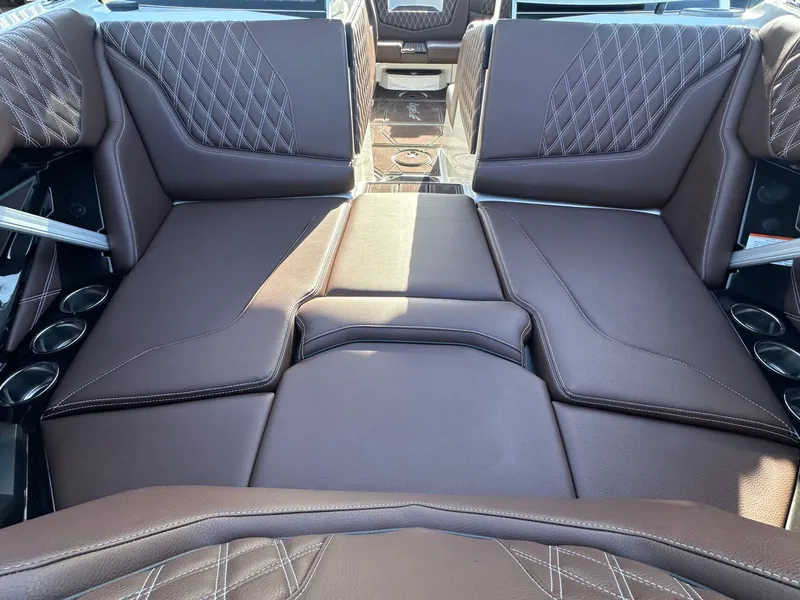 Slide: The Image of Tigé 22RZX 2026 - 20