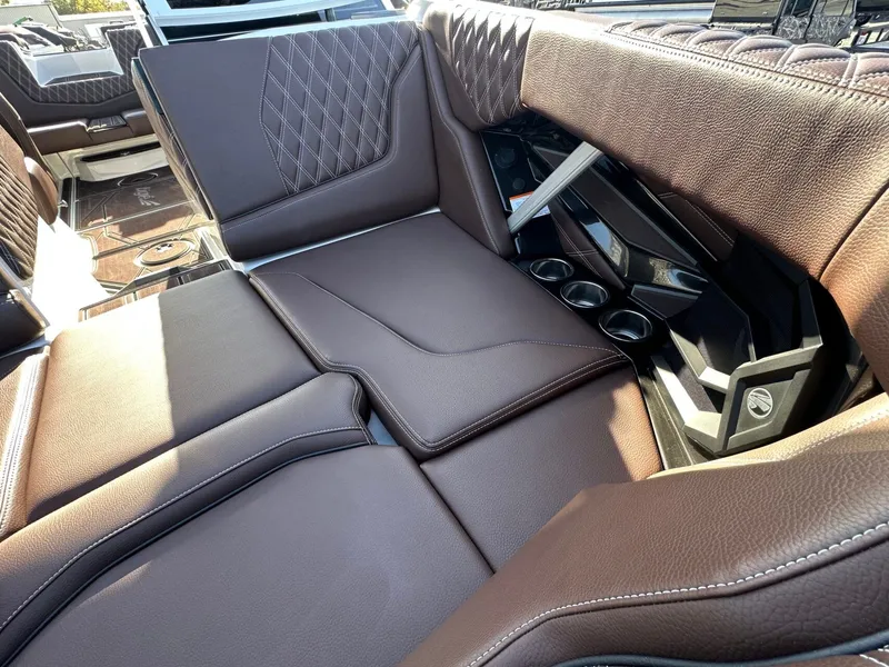 Slide: The Image of Tigé 22RZX 2026 - 21