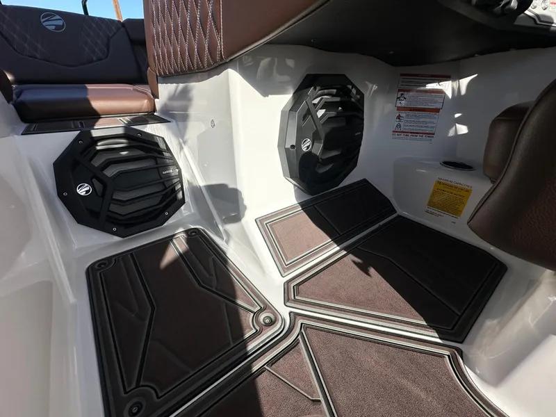 Slide: The Image of Tigé 22RZX 2026 - 28