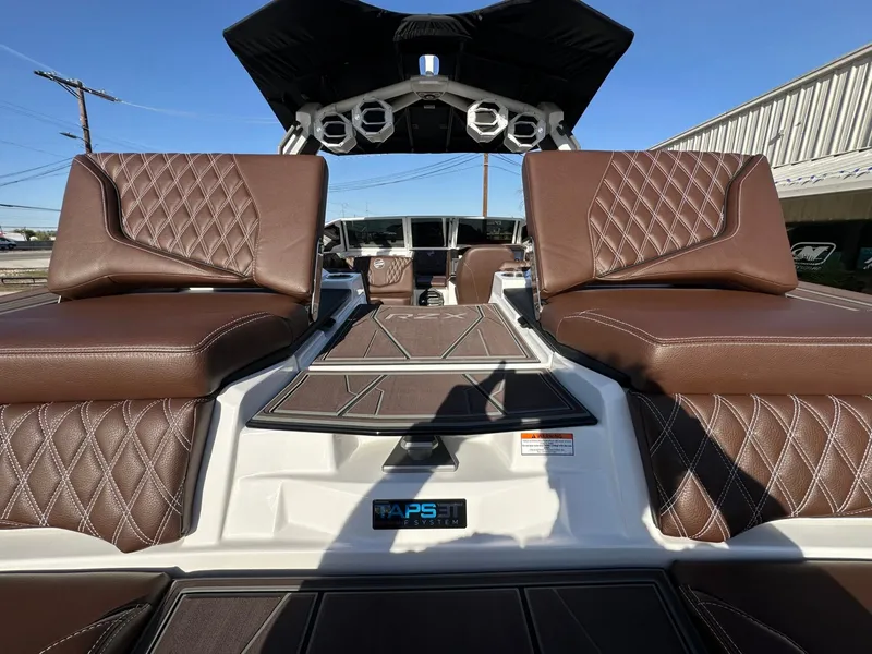 Slide: The Image of Tigé 22RZX 2026 - 32