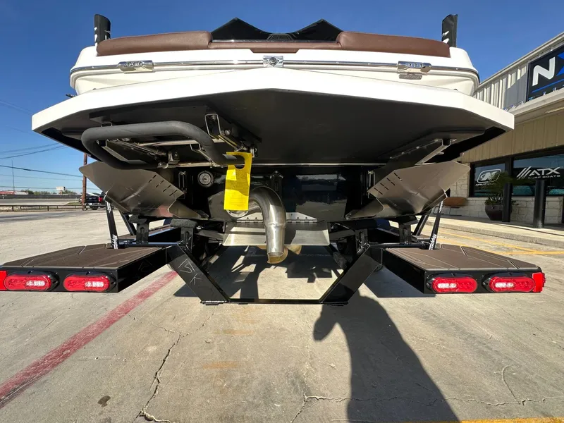 Slide: The Image of Tigé 22RZX 2026 - 8