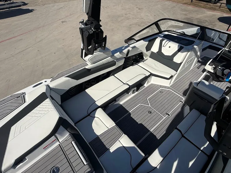 Slide: The Image of Nautique G23 2023 - 14