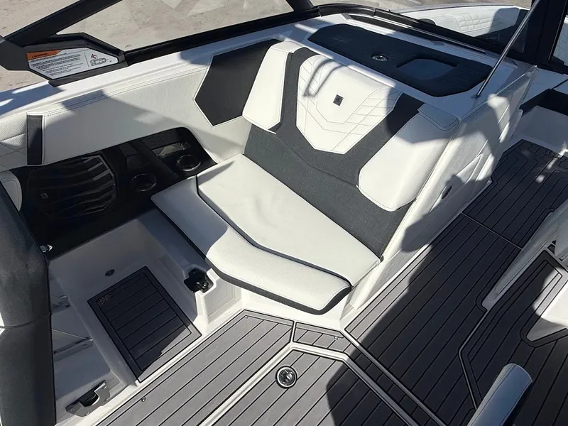 Slide: The Image of Nautique G23 2023 - 22