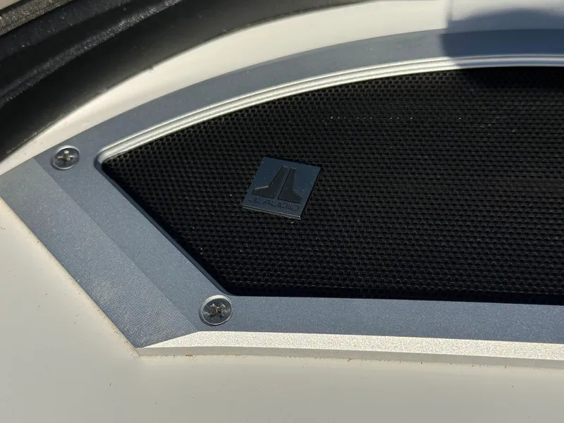 Slide: The Image of Nautique G23 2023 - 25