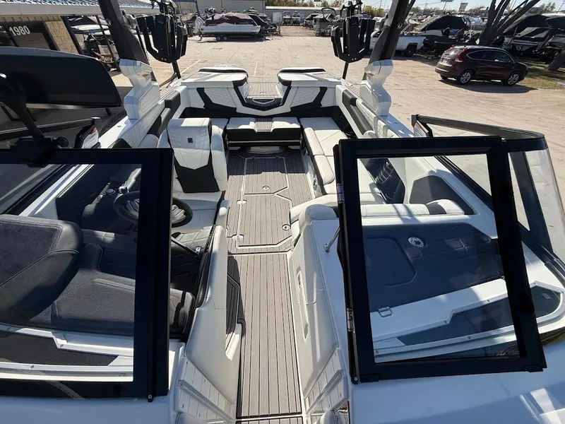 Slide: The Image of Nautique G23 2023 - 34