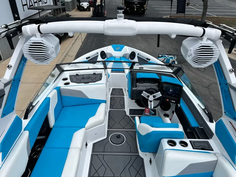 Slide: The Image of Tigé Z3 2024 - 17