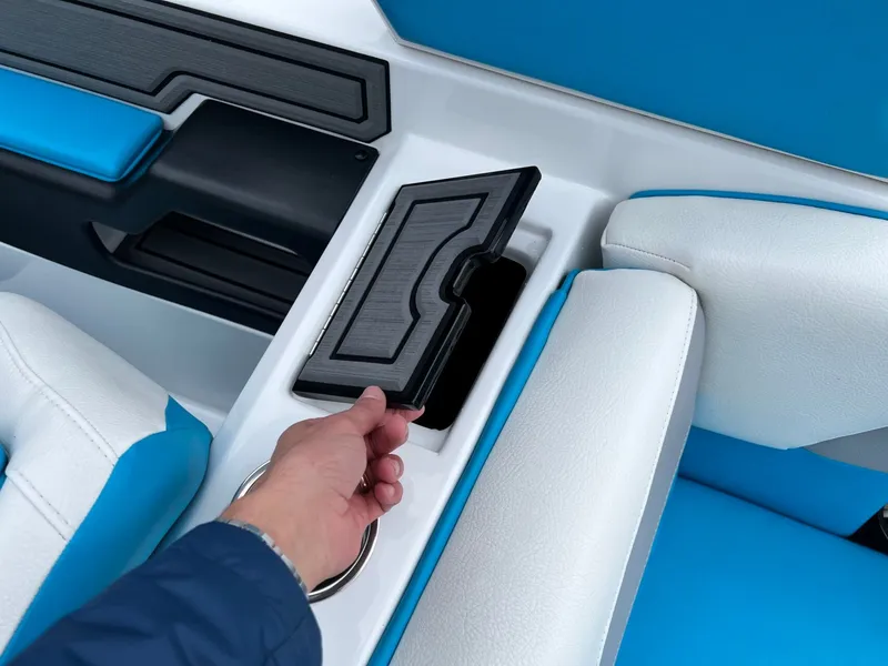 Slide: The Image of Tigé Z3 2024 - 34