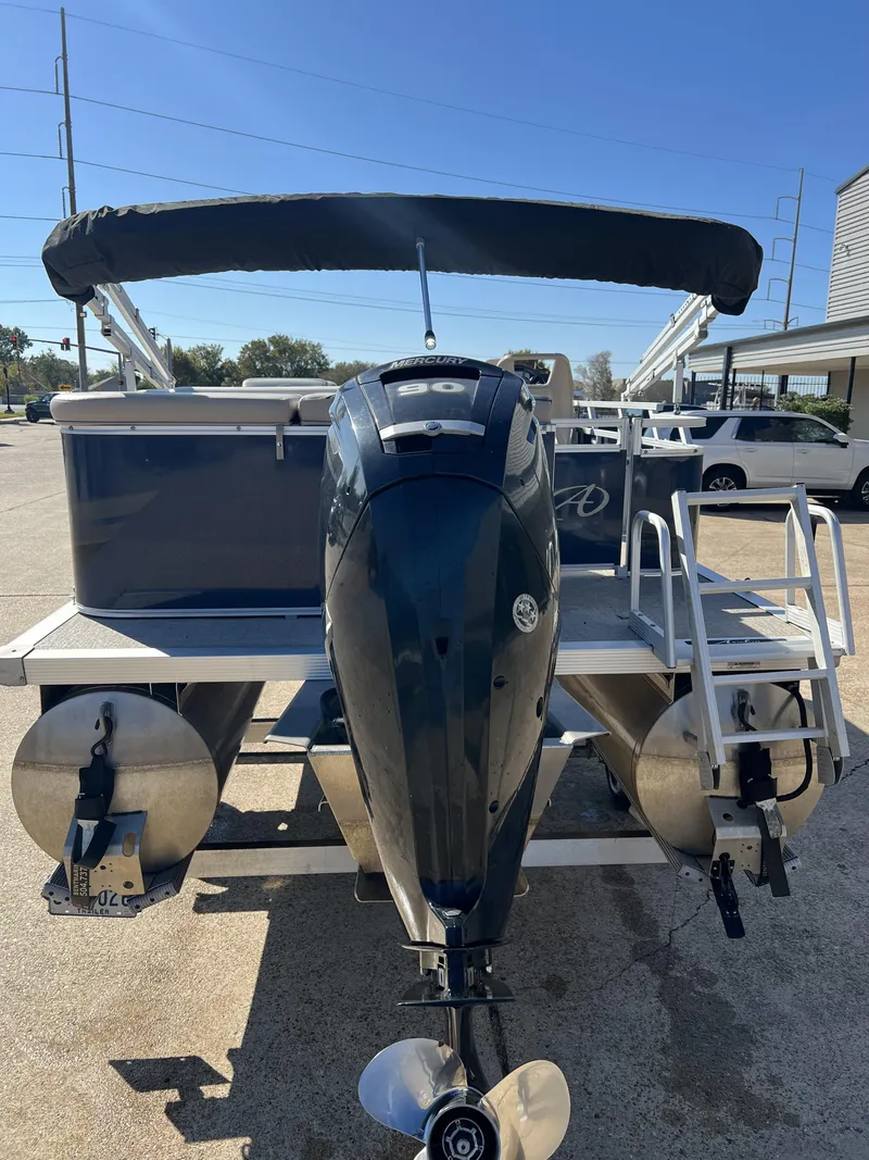 Slide: The Image of Avalon VENTURE 2180 CR 2023 - 4