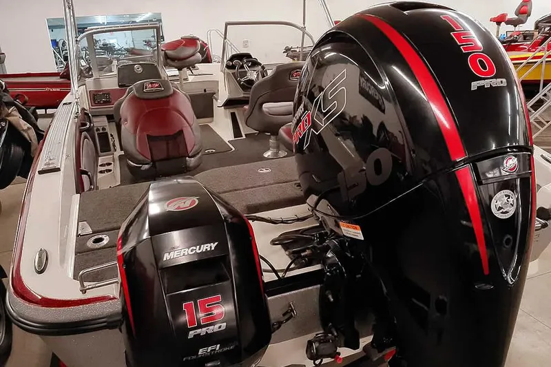 Slide: The Image of 2020 Ranger 1850MS Reata boat with Mercury Pro XS outboard motor. - 4