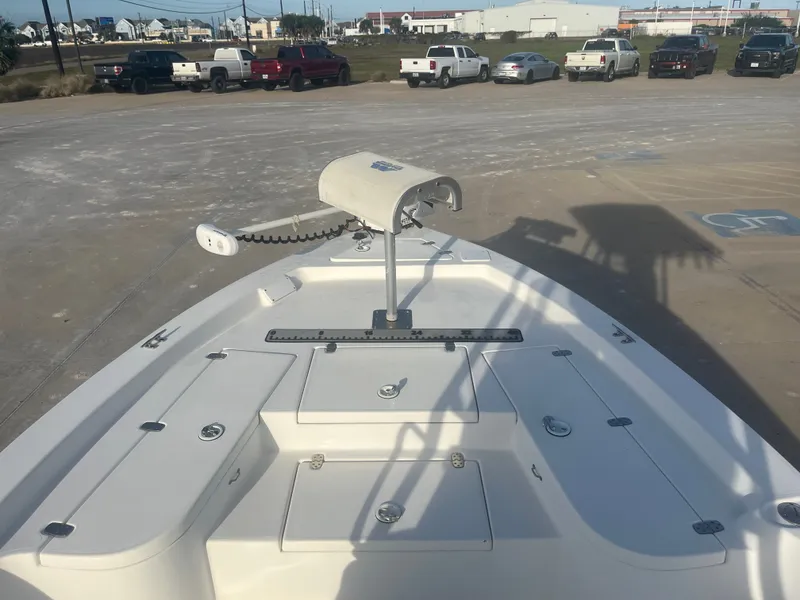 Slide: The Image of Blazer Bay 2200 Fisherman 2009 - 12