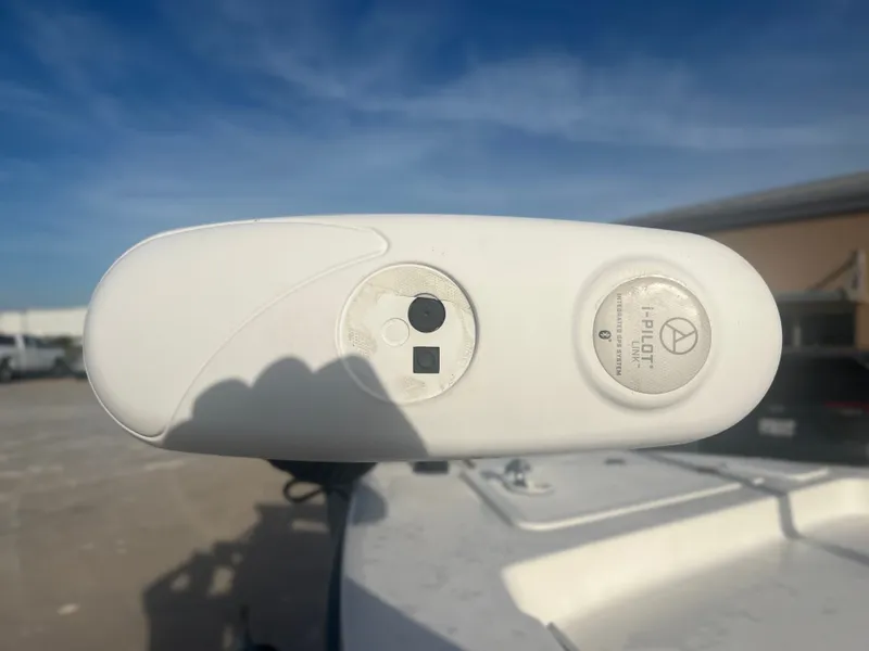 Slide: The Image of Blazer Bay 2200 Fisherman 2009 - 18