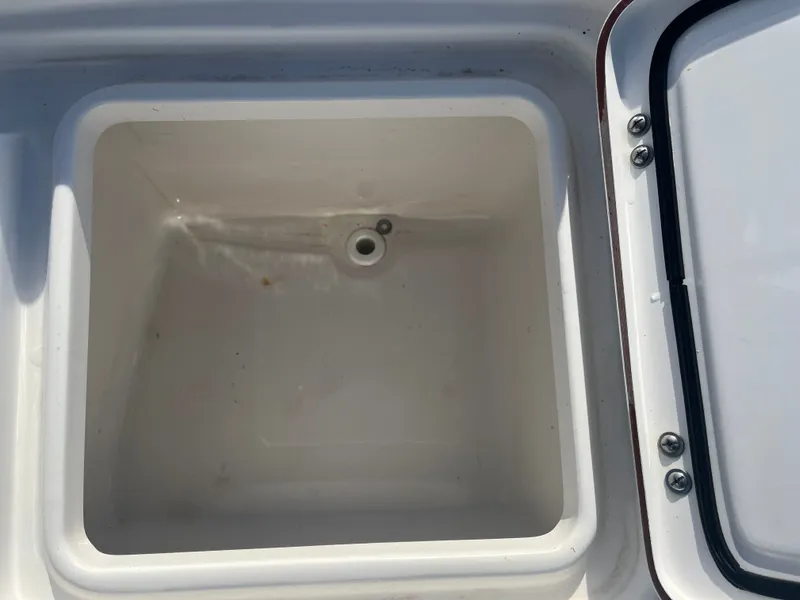 Slide: The Image of Sea Fox 200XT 2012 - 27