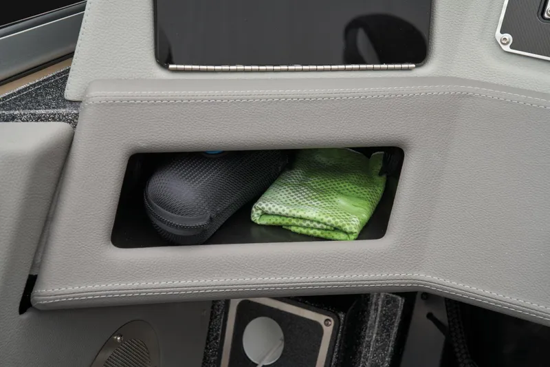 Slide: The Image of Ranger 622FS Pro 2026 - 47