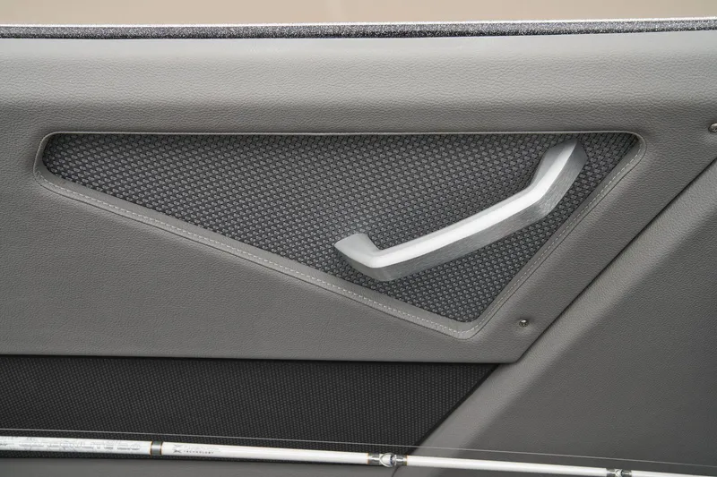 Slide: The Image of Ranger 622FS Pro 2026 - 51