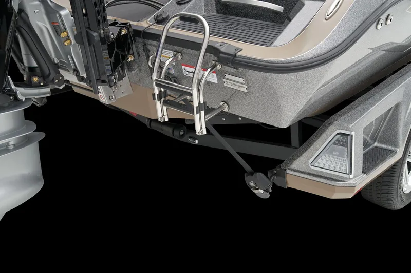 Slide: The Image of Ranger 622FS Pro 2026 - 77