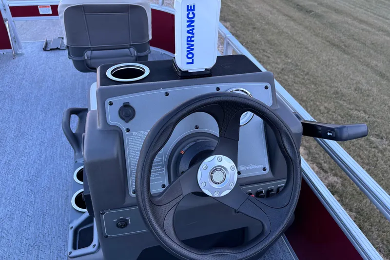 Slide: The Image of Sun Tracker Bass Buggy 16 XL Select 2026 - 73