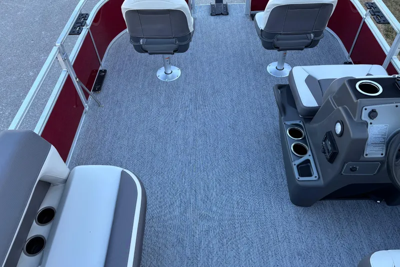 Slide: The Image of Sun Tracker Bass Buggy 16 XL Select 2026 - 74