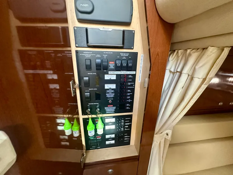 Slide: The Image of Sea Ray 340 Sundancer 2008 - 79