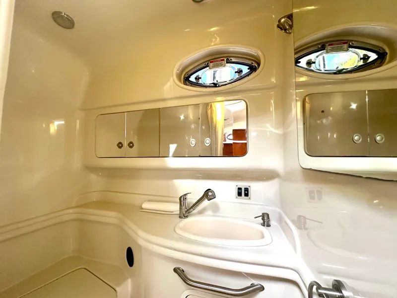 Slide: The Image of Sea Ray 340 Sundancer 2008 - 87