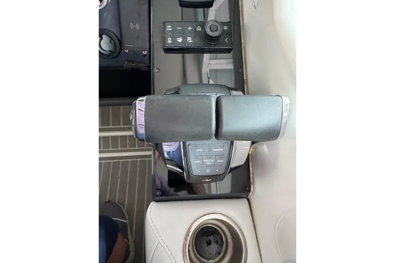 Slide: The Image of 2020 Formula 400 Super Sport Crossover throttle controls and dashboard features. - 35