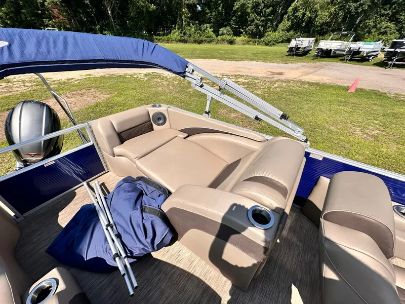 Slide: The Image of Bennington S SERIES 22 SCWX PONTOON 2021 - 10