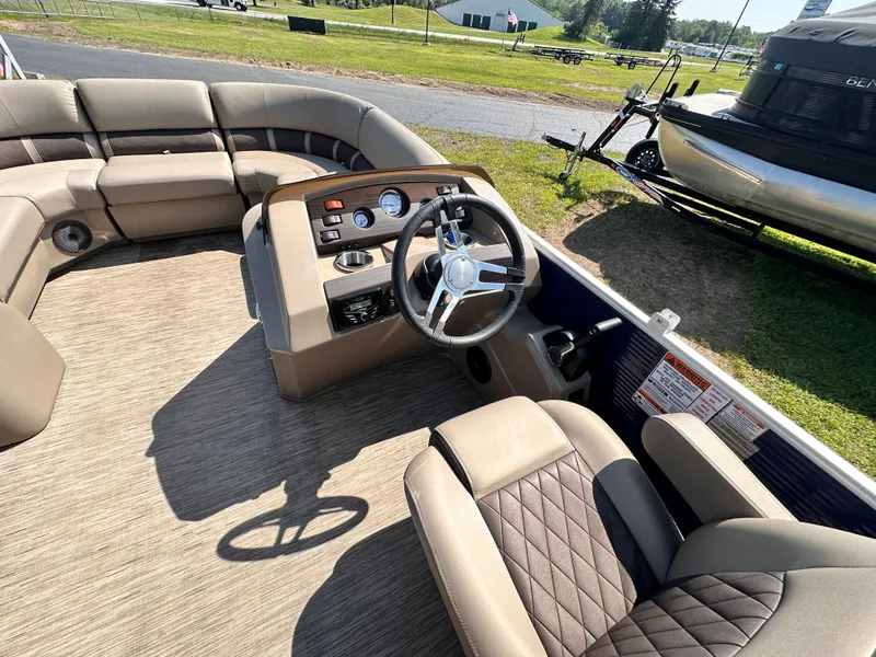 Slide: The Image of Bennington S SERIES 22 SCWX PONTOON 2021 - 6