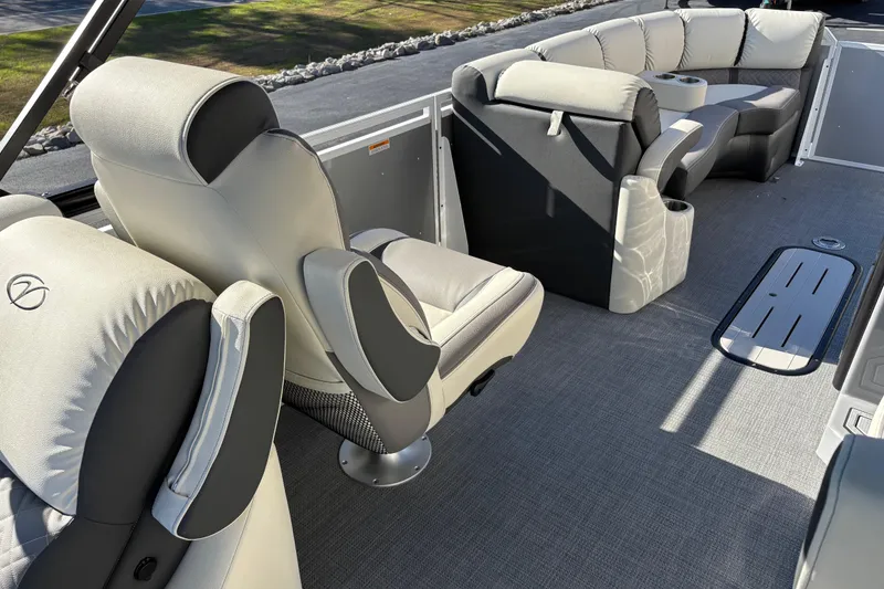 Slide: The Image of 2026 Veranda Relax VR 235 RCP boat interior with luxurious seating and modern design. - 12
