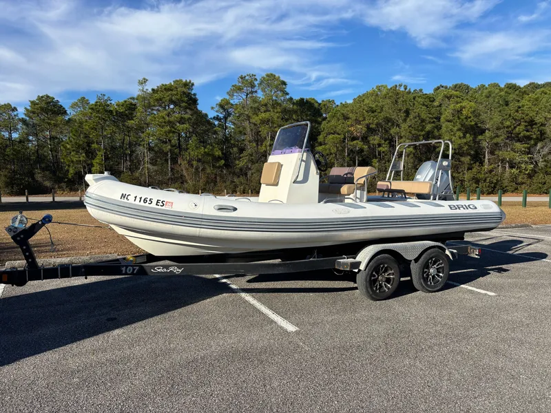 The Image of Brig Navigator 610 2019 - 0