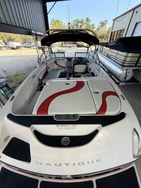 Slide: The Image of Nautique 226 2005 - 13