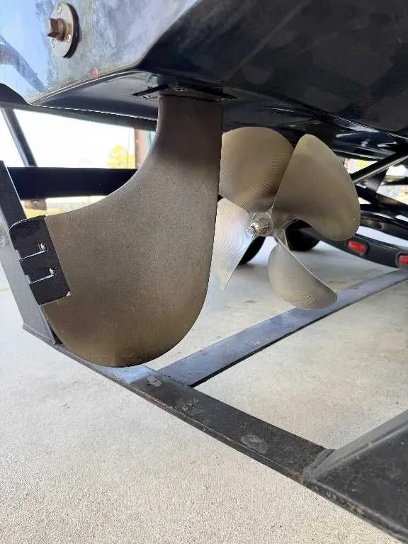 Slide: The Image of Nautique 226 2005 - 15