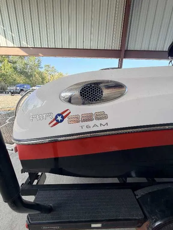 Slide: The Image of Nautique 226 2005 - 17