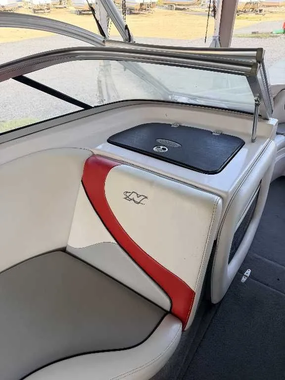 Slide: The Image of Nautique 226 2005 - 6