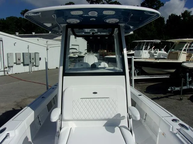 Slide: The Image of Sportsman Masters 247OE Bay Boat 2026 - 6