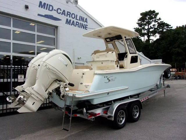 Slide: The Image of Scout 260 LXF 2025 - 15