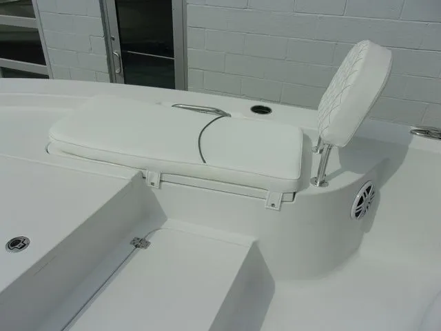 Slide: The Image of Sportsman Masters 227 Bay Boat 2024 - 6