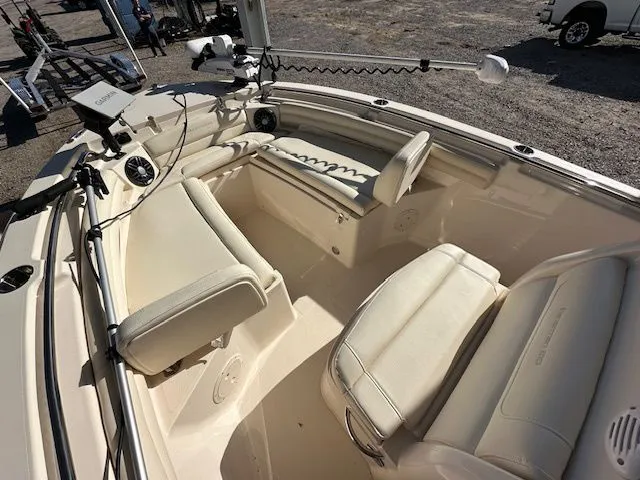 Slide: The Image of Grady-White Fisherman 216 2022 - 12