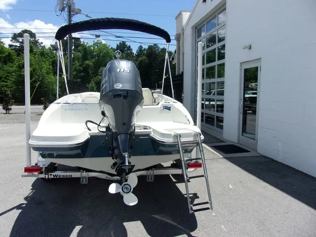 Slide: The Image of Stingray 182 SC 2024 - 12