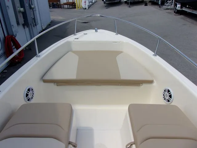 Slide: The Image of Scout 175 Sport Dorado 2024 - 4