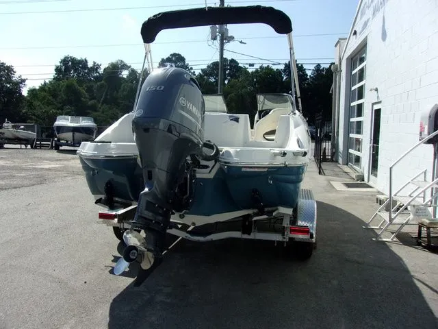 Slide: The Image of Stingray 211 DC 2024 - 13