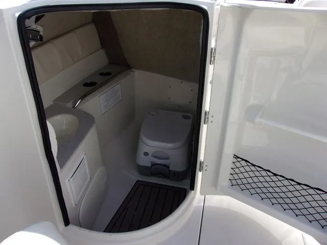 Slide: The Image of Stingray 211 DC 2024 - 6